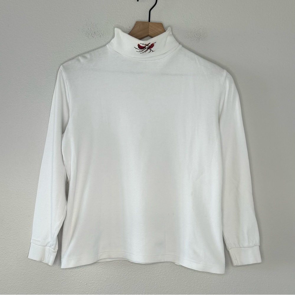 Vintage  Woolrich Turtleneck Size XS Petite Embroidered Cardinal Bird White